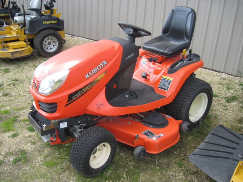 KUBOTA GR2010 USZCZELKA GŁOWICY